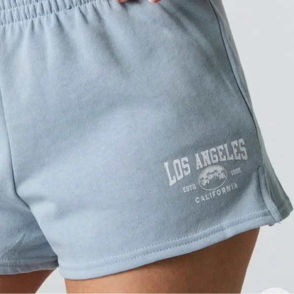 NWOT Women Charlotte Russe Blue Fleece Shorts With Graphic logo Los Angeles - Picture 3 of 4